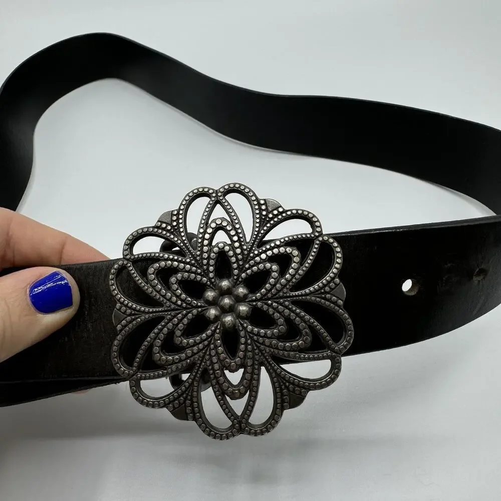 Black Leather Belt With Brass Tone Floral Buckle Womens Medium